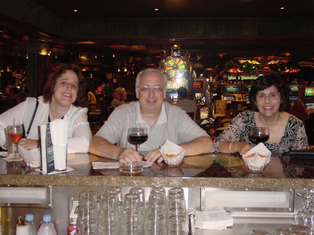 ../Images/Time-out in the casino bar.jpg